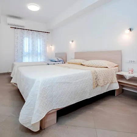 Casa Campus Apartment Rovinj Exterior foto